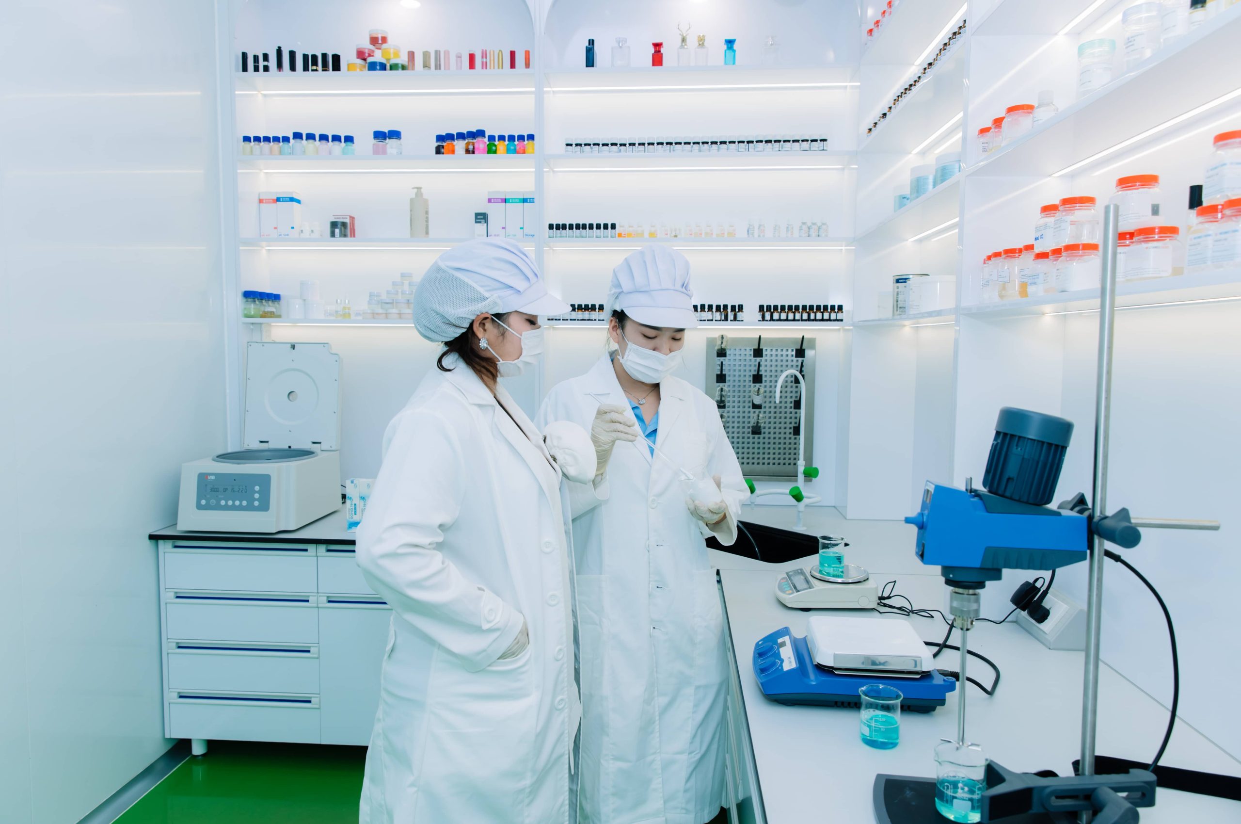 phong lab chuan quoc te scaled