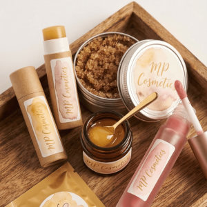 Mỹ phẩm chăm sóc môi